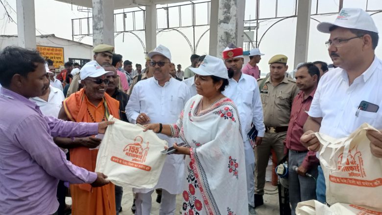 स्वच्छता ही सेवा पखवाड़ा में प्रतिभाग कर डीएम ने किया आमजन को जागरूक