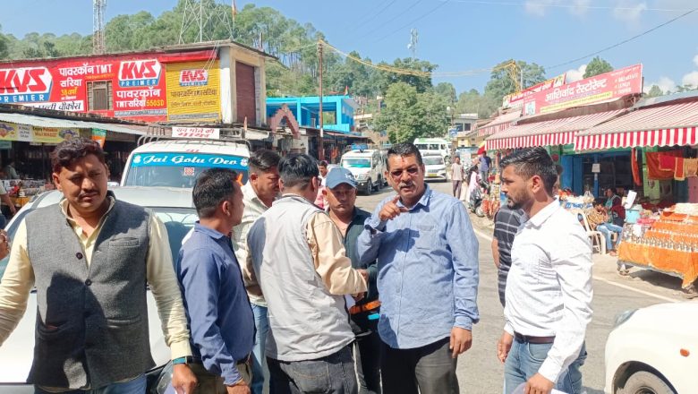 टैक्सी मालिक-चालकों की समस्याएं और गोल्जू दरबार में न्याय की मांग