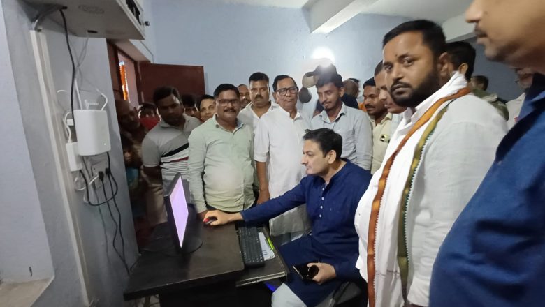कंप्यूटर की शिक्षा हेतु विधायक ने हाई स्कूल खोचरदेवा में कम्पूटर लैब का किया उद्घाटन