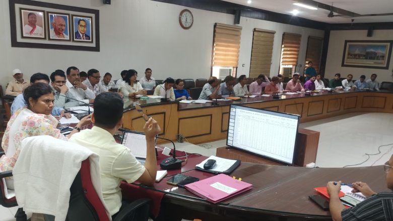 एमडीएम में सहयोग न करने वाले ग्राम प्रधानों की सूची तैयार करें