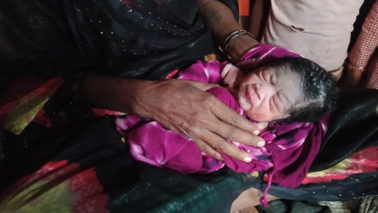 बदायूं में नवजात शिशु को झाड़ियों में फेंका…