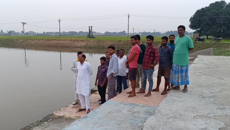 लोक आस्था के महापर्व छठ पूजा को लेकर जन सुराज पार्टी के नेता शमीम अनवर ने छठ घाट का किया निरीक्षण, प्रशासन से घाट सफाई व अन्य सुविधा मुहैया कराने की किया मांग