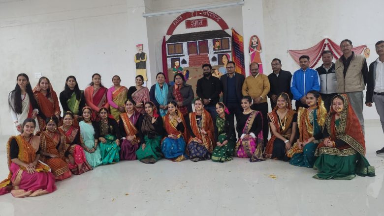 चंपावत । जल संरक्षण कार्यों को देखने पहुंची नोडल अधिकारी श्रीमती रश्मि रंजीता, जिले में प्राक्रतिक जल स्रोतों, नौलों व अमृत सरोवरों का किया निरीक्षण, जल शक्ति अभियान के तहत जनपद में ‘कैच द रेन’ कार्यक्रम अंतर्गत हो रहे कार्यों का लिया जायजा