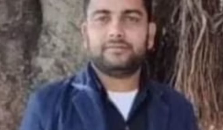 संदिग्ध परिस्थितियों में गायब फार्मासिस्ट के भाई के मोबाइल पर आए मैसेज ने मचाया हड़कंप