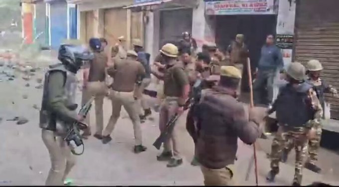 संभल में जामा मस्जिद के सर्वे के दौरान बवाल, तीन की मौत