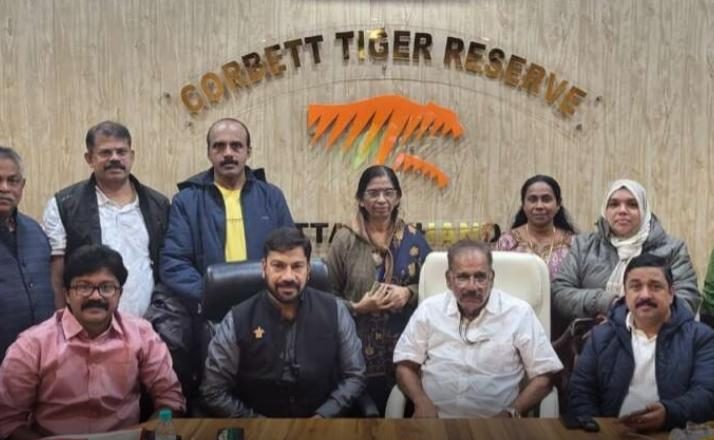 केरल के वन मंत्री टीम के साथ पहुंचे जिम कॉर्बेट नेशनल पार्क