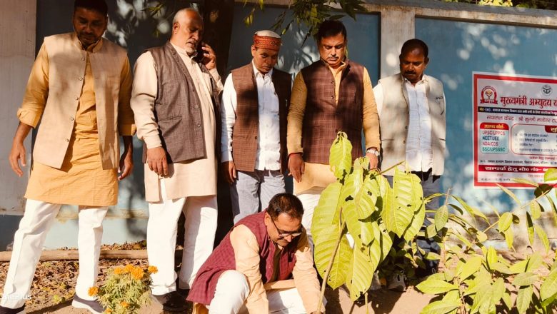 स्व चंद्रभानु पाण्डेय ने नौजवानों को दिखाई संघर्ष की राह : रामगोविन्द