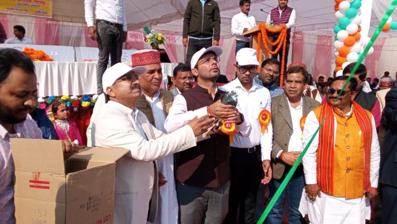 आजमगढ़।दो दिवसीय जनपद स्तरीय बेसिक बाल क्रीड़ा प्रतियोगिता का शुभारंभ।