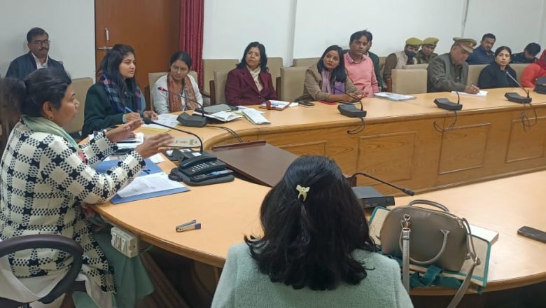 डीएम की अध्यक्षता में हुई आकांक्षा समिति की बैठक