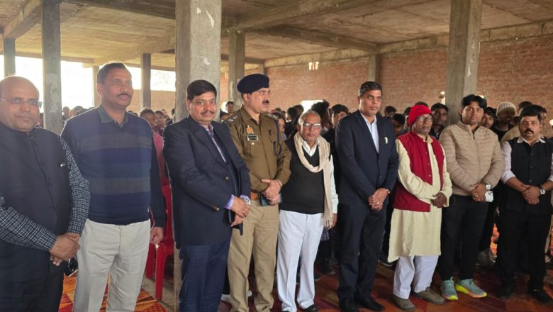 जौनपुर।मिशन शक्ति के तहत पुलिस अधीक्षक ग्रामीण द्वारा बालिकाओं को किया गया जागरूक