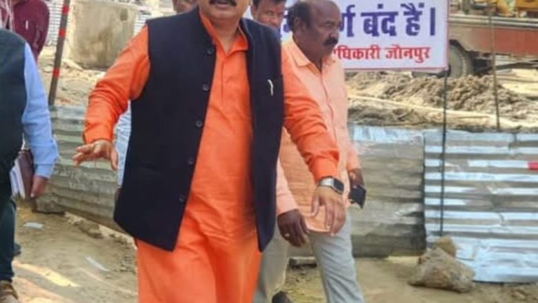 32 जर्जर सड़कों का होगा मरम्मत कार्य, विधायक ने कहा गुणवत्ता में कमी आए तो कार्य तुरंत रोकें ग्रामीण ।