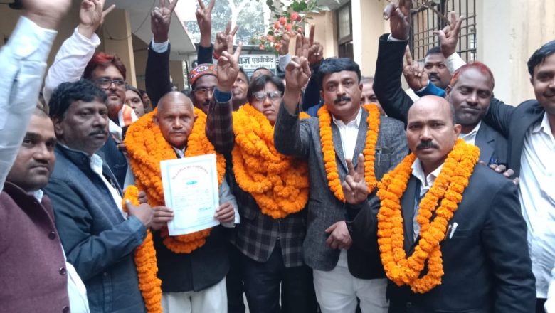 आजमगढ़।निजामाबाद तहसील बार एसोसिएशन के चुनाव में मितई यादव अध्यक्ष व चंद्रेश राम मंत्री निर्वाचित