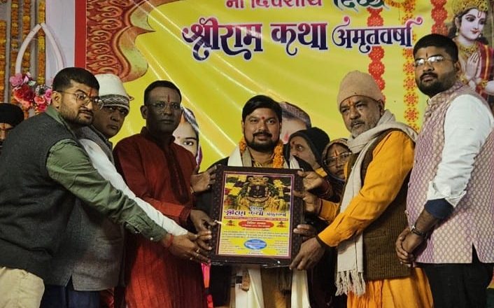 जौनपुर।कथा विश्राम एवं विशाल भंडारे का हुआ आयोजन तथा पत्रकारों को किया गया सम्मानित