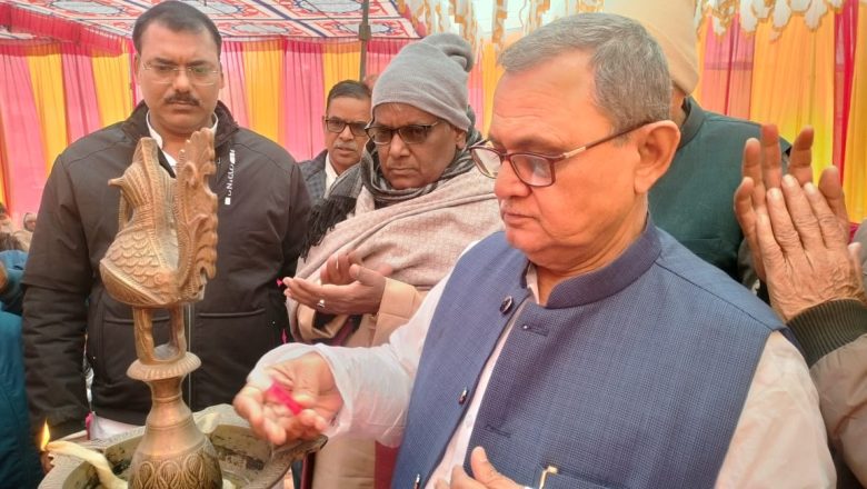 बलिया।ग्रामीण पत्रकार एसोसिएशन के संस्थापक की मनाई गई जयंती ।