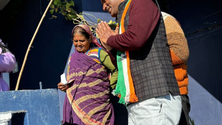 अल्मोड़ा।कांग्रेस प्रत्याशी भैरव के पक्ष में अलग अलग टोलियों ने किया प्रचार