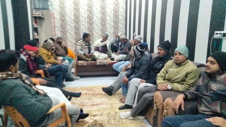 जौनपुर।औलिया सीरत कमेटी का हुआ गठन बैठक के दौरान तय हुई मेराज उल नबी जुलूस और जलसे की रणनीति