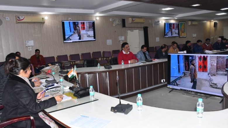 बदायूं।15वें वित्त आयोग की धनराशि से जनपद में होंगे विकास कार्य