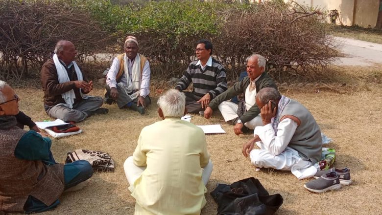 आजमगढ़ में संयुक्त किसान मोर्चा ने बैठक कर मौजूद किसान आंदोलन व विपणन नीति पर की चर्चा ।