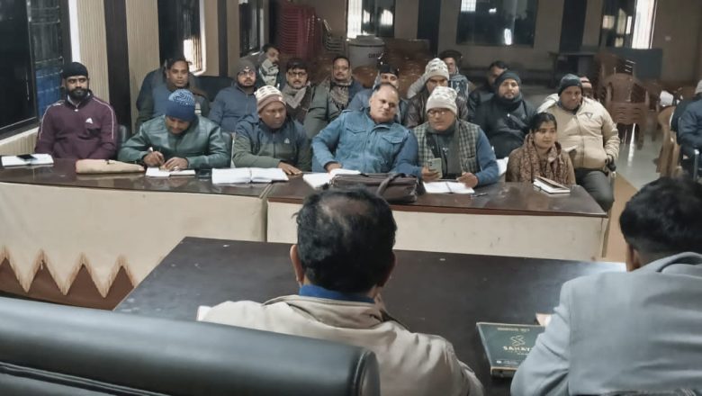 आजमगढ़ ।ज़िले के तहबरपुुुुर में आवास प्ल्स का अधिकारियों को दिया गया प्रशिक्षण ।