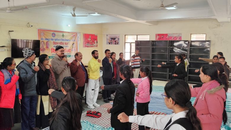 जौनपुर।मंविपरीत परिस्थितियों का सामना करने वाला होता है  सफल- कुलसचिव