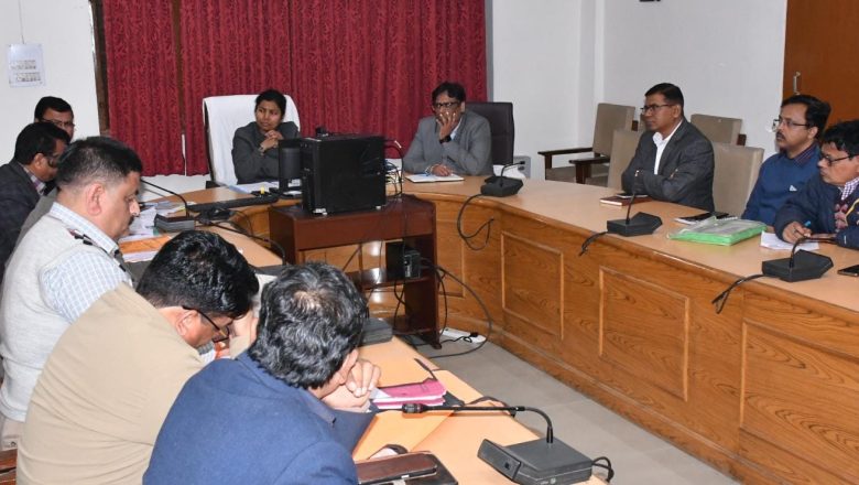 बदायूँ डीएम ने की सहकारिता विभाग के कार्यों की समीक्षा