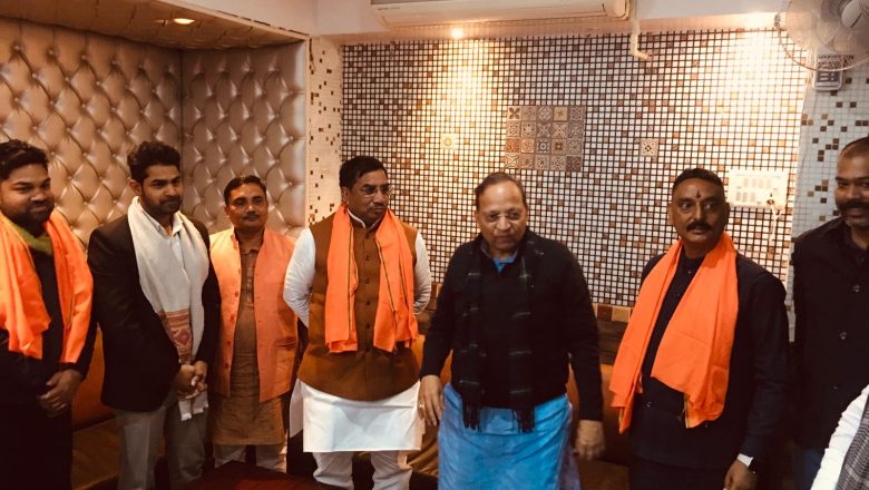 अल्मोड़ा।भाजपा प्रत्याशी के चुनाव प्रचार के लिए दिल्ली पहुंचे पूर्व दर्जामंत्री बिट्टू कर्नाटक,भाजपा शीर्ष नेतृत्व की बैठक में किया प्रतिभाग।