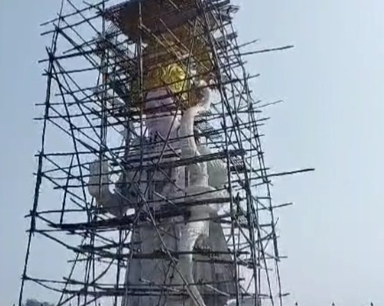 सम्भल।भारत की सबसे ऊंची विशाल भगवान श्री राम की 51 फिट से अधिक ऊंची प्रतिमा का निर्माण कराया जा रहा।