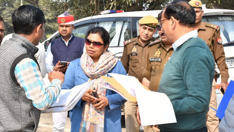 बदायूँ।डीएम ने तहसील बिल्सी में किया निर्माणाधीन बस अड्डे का निरीक्षण