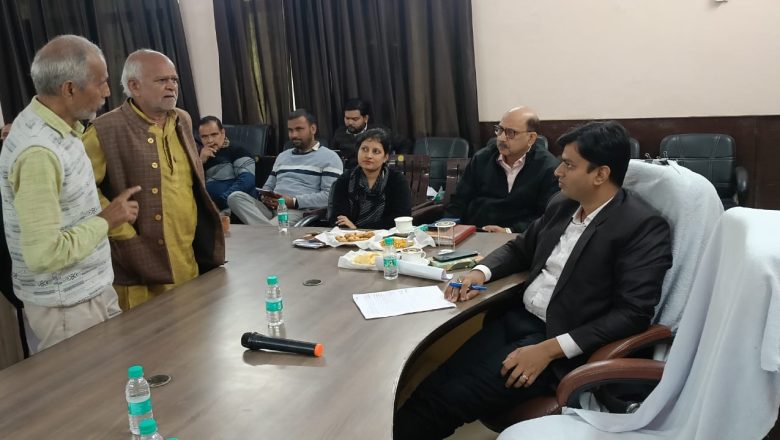 हापुड़।गढ़मुक्तेश्वर और धौलाना तीनों तहसीलों में जिलाधिकारी महोदया प्रेरणा शर्मा के नेतृत्व में संपूर्ण समाधान दिवस सम्पन्न