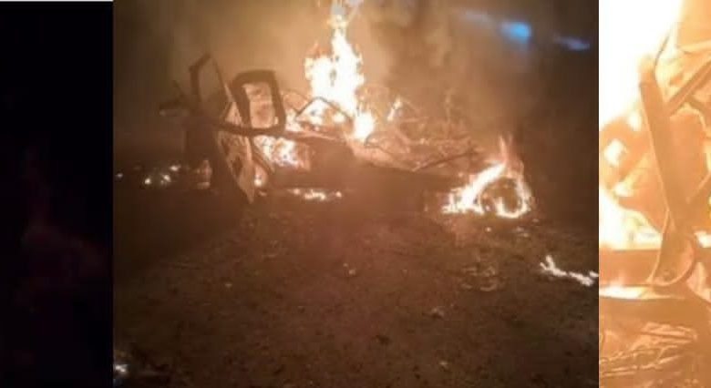 बदायूं में बड़ा हादसा पिकअप की टक्कर से कार खाई में गिरी बनी आग का गोला जिंदा जला ड्राइवर हुआ ब्लास्ट