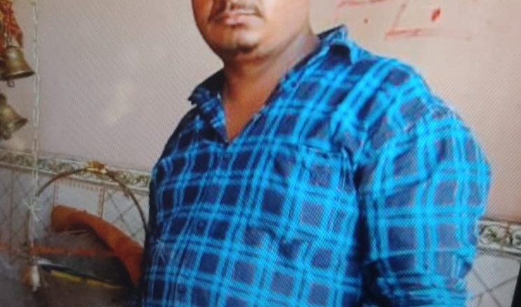 आजमगढ़ में पूर्वांचल एक्सप्रेस वे पर अनियंत्रित स्कॉर्पियो पलटी, युवक की मौत, 4 अन्य घायल 