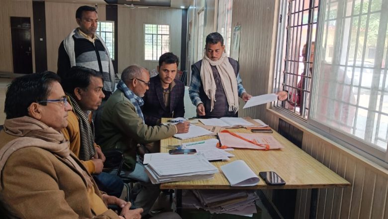 आजमगढ़।अहरौला में एक प्रधान एक क्षेत्र पंचायत और 16 वार्ड सदस्य के लिए होने हैं चुनाव