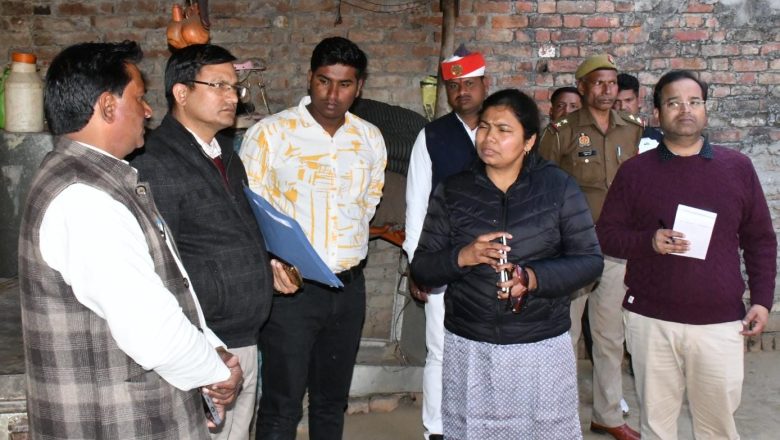 बदायूं।डीएम ने किया जीरो पॉवर्टी व प्रधानमंत्री आवास योजना के कार्यों का भौतिक सत्यापन।