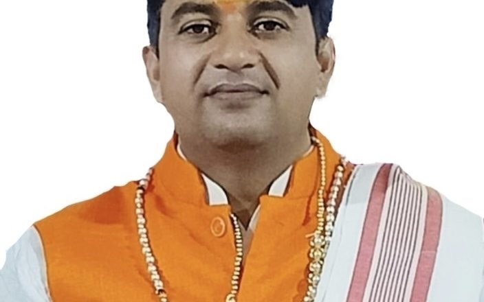 बलिया।बिहार साहित्य महोत्सव पटना के समापन सत्र के मुख्य वक्ता होंगे डॉ. विद्यासागर ।