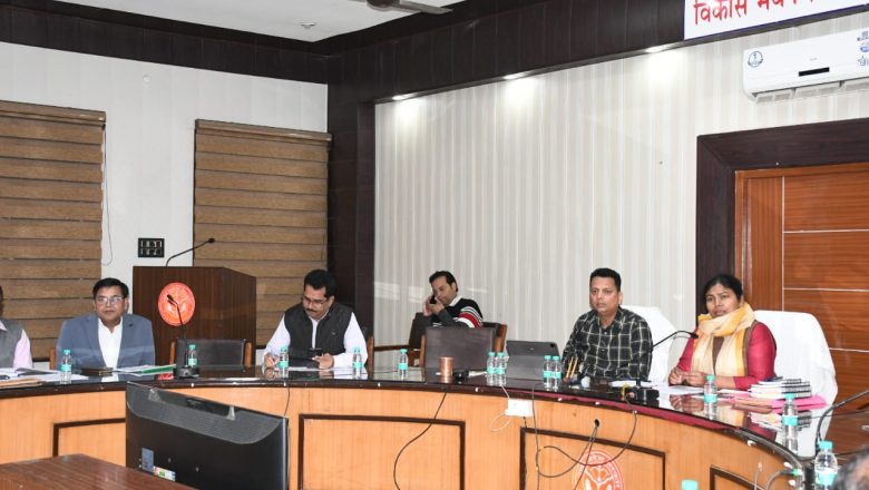 बदायूँ।फैमिली आईडी में कम प्रगति पर खंड विकास अधिकारी समरेर का वेतन रोकने के निर्देश