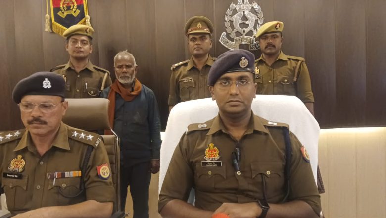 आजमगढ़।अवैध तमंचा बनाने वाला अभियुक्त तमंचा व तमंचा बनाने में प्रयुक्त होने वाले सामान के साथ गिरफ्तार।