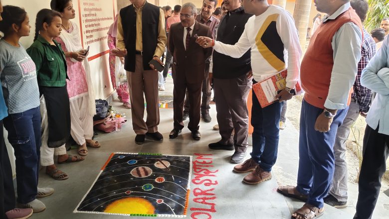 जौनपुर।विश्व निर्माण के लिए छात्रों में समर्पण की भावना जरूरी: प्रो डीडी दुबे