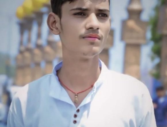 आजमगढ़।वाहन की चपेट में आने से छात्र की मौत, परिजनों में मचा कोहराम 