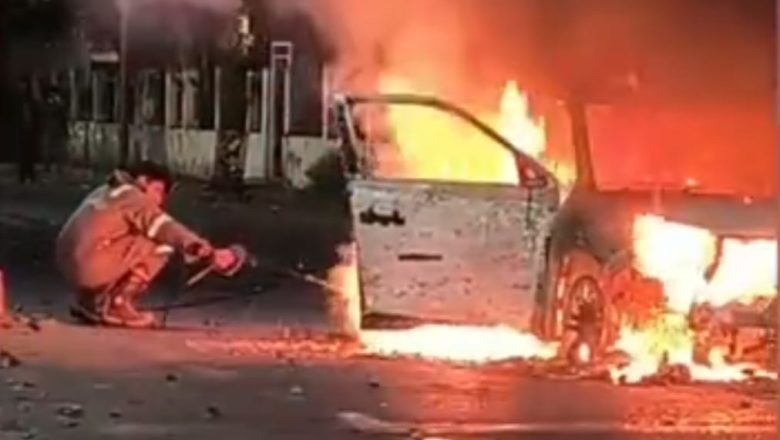 बरेली में एक बार फिर आग को गोला बनी चलती कार ड्राइवर ने कूद कर बचाई अपनी जान