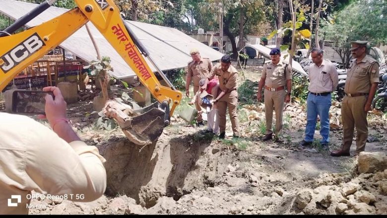 बलिया।न्यायालय के आदेश पर 2683.6 लीटर अवैध शराब का विनष्टीकरण कराया गया ।