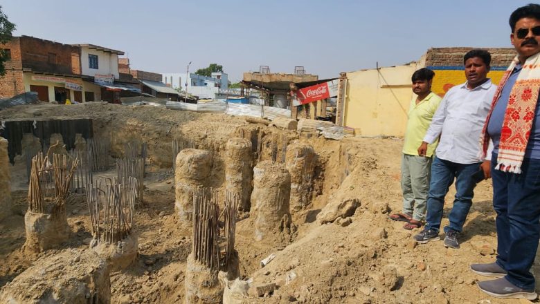 जौनपुर।बदलापुर विधायक ने किया रेलवे ओवरब्रिज व अस्पताल का औचक निरीक्षण।