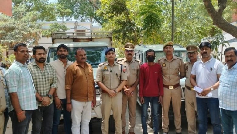 जौनपुर।पिकप लूटकांड का खुलासा, एक बदमाश गिरफ्तार, लूटी गई पिकप और स्कार्पियो बरामद।