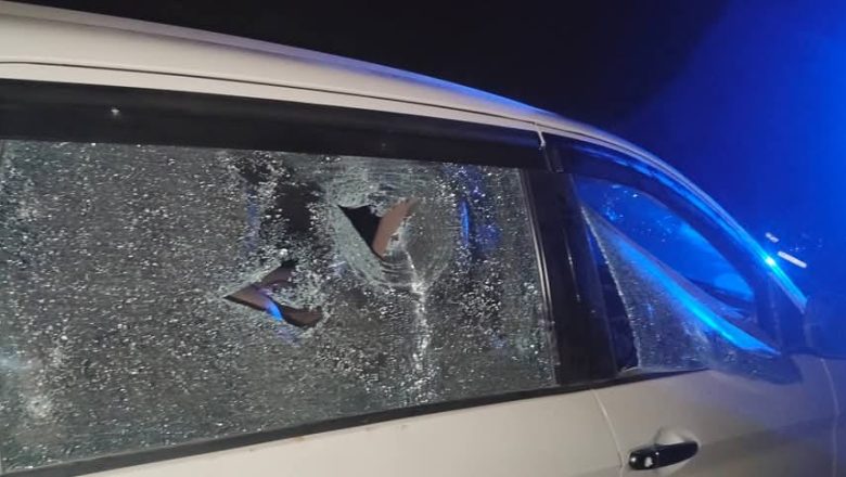 भदोही।कार सवार भाजपा नेता पर लाठी-डंडे ईट-पत्थर से जानलेवा हमला , फैली सनसनी 