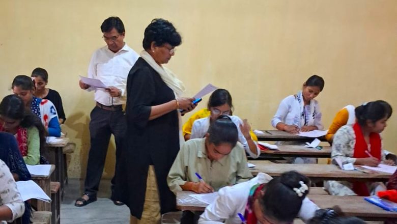 जौनपुर।कुलपति ने परीक्षा केंद्रों का किया औचक निरीक्षण