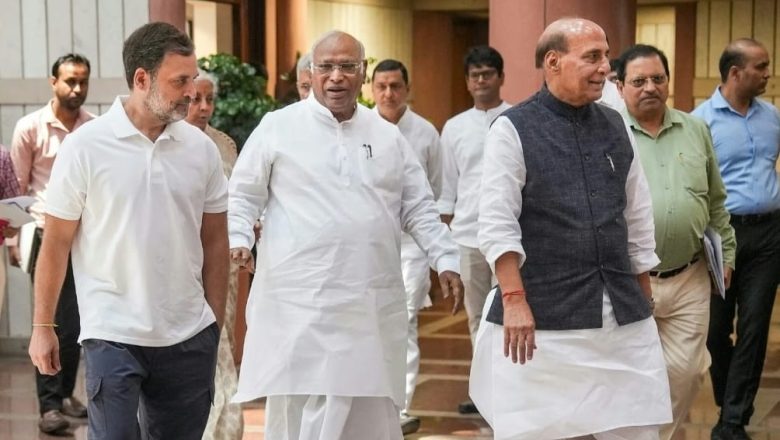 दिल्ली।सर्वदलीय बैठक में बोले रक्षा मंत्री अभी खत्म नहीं हुआ है अपरेशन सिंदूर हो चुके है 100 आतंकी ढेर