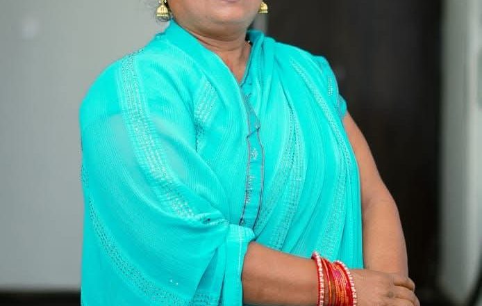 जौनपुर।पिकअप के धक्के से आंगनबाड़ी सहायिका की मौत एक गंभीर