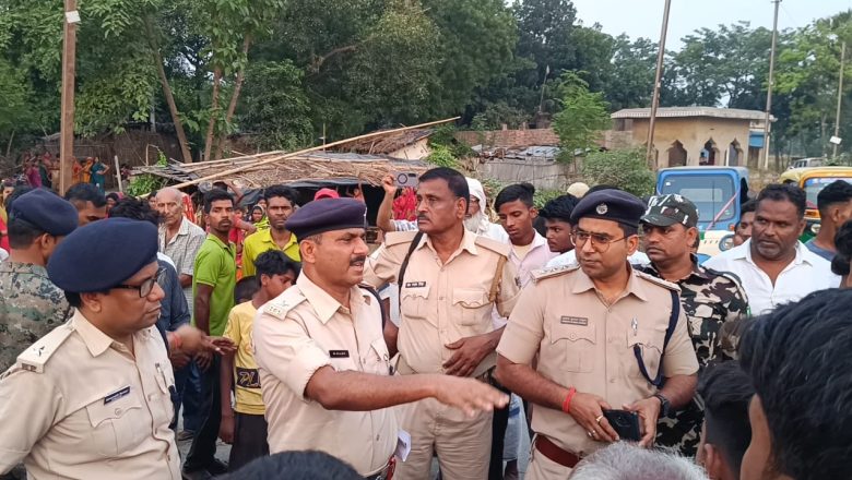 सहरसा (बिहार) ।नाले के पानी को लेकर मारपीट, युवक की मौत पर एनएच 107 भौरा चौक पर सड़क जाम