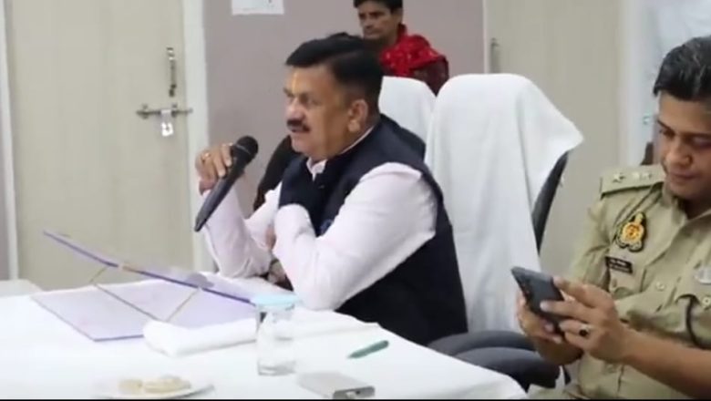 जौनपुर।सम्पूर्ण समाधान दिवस में जिलाधिकारी व पुलिस अधीक्षक ने सुनीं जन शिकायतें, लेखपालों को दिऐ सख्त निर्देश