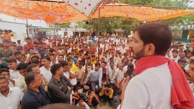 बदायूँ।गरीब मजदूर माध्यम वर्ग के व्यापारी को आगे बढ़ाने के बजाए बीजेपी सरकार चंद बड़े व्यारियों को आगे बढ़ा रही है : आदित्य यादव