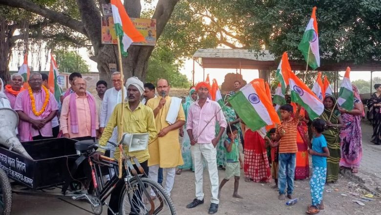 आजमगढ़।ऑपरेशन सिंदूर को लेकर भाजपा के पदाधिकारीयों एवं कार्यकर्ताओं ने निकाली तिरंगा यात्रा।